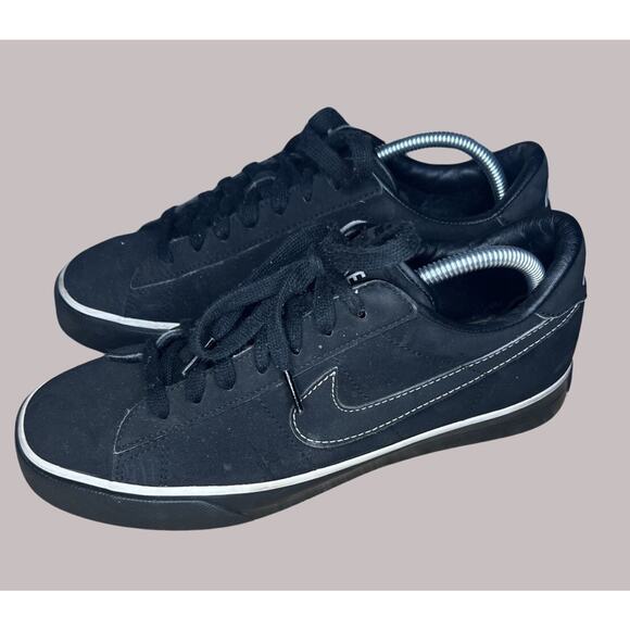 WOMEN’S SIZE 10- NIKE Sweet Classic Low Leather Sneaker, Black| 354496-010 - Picture 1 of 8